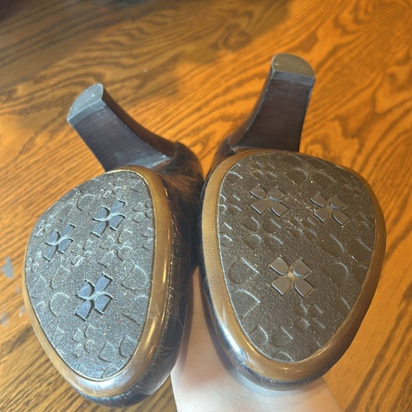 Vintage Dark maroon snake skin design 4-inch heel - Picture 5 of 5